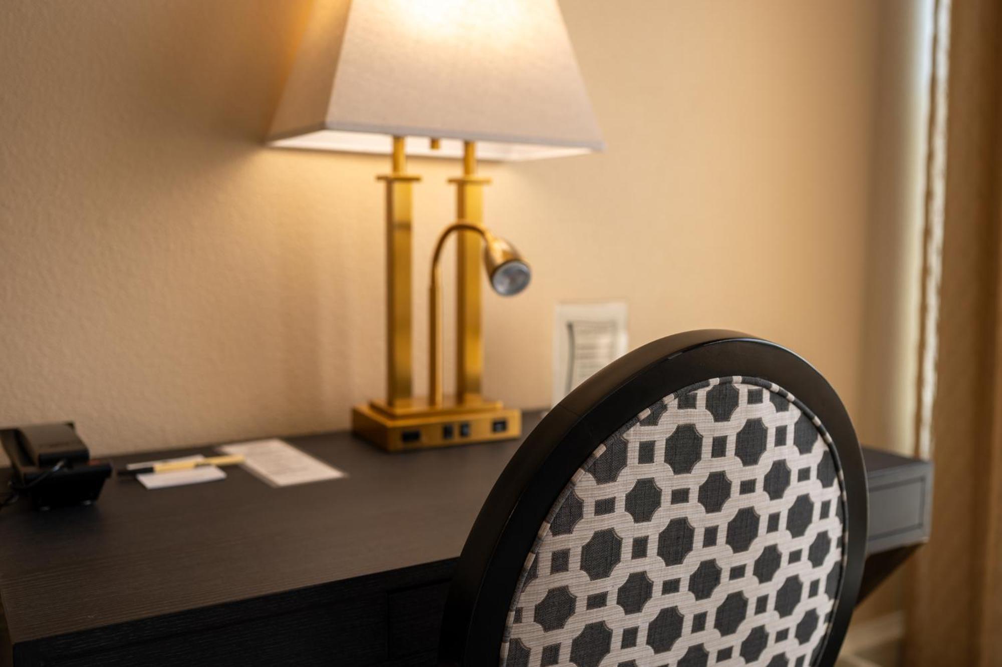 Gaslamp Plaza Suites Сан-Диего Экстерьер фото