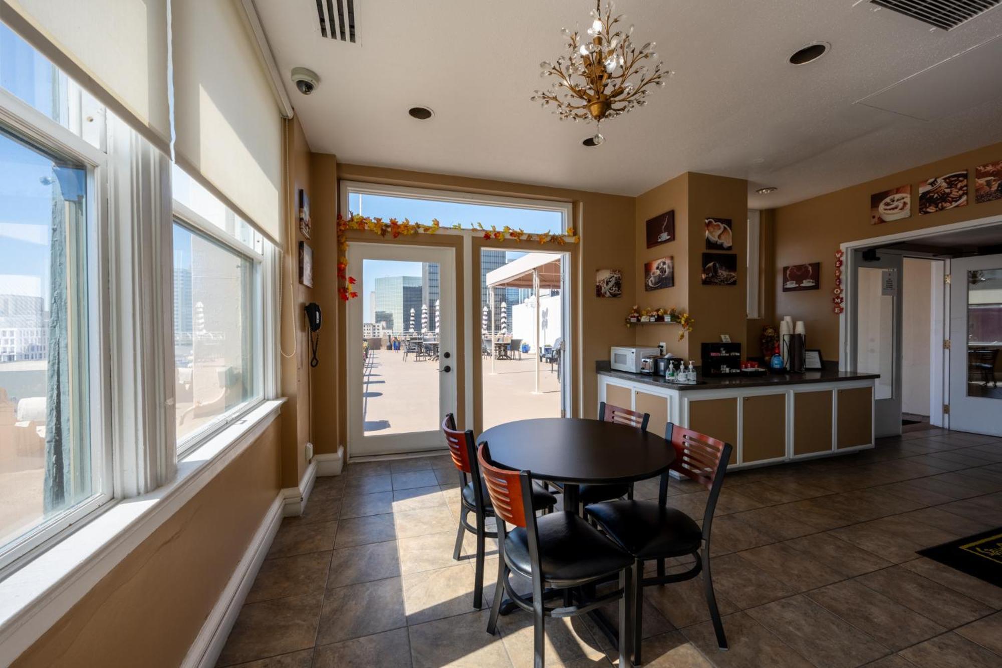 Gaslamp Plaza Suites Сан-Диего Экстерьер фото