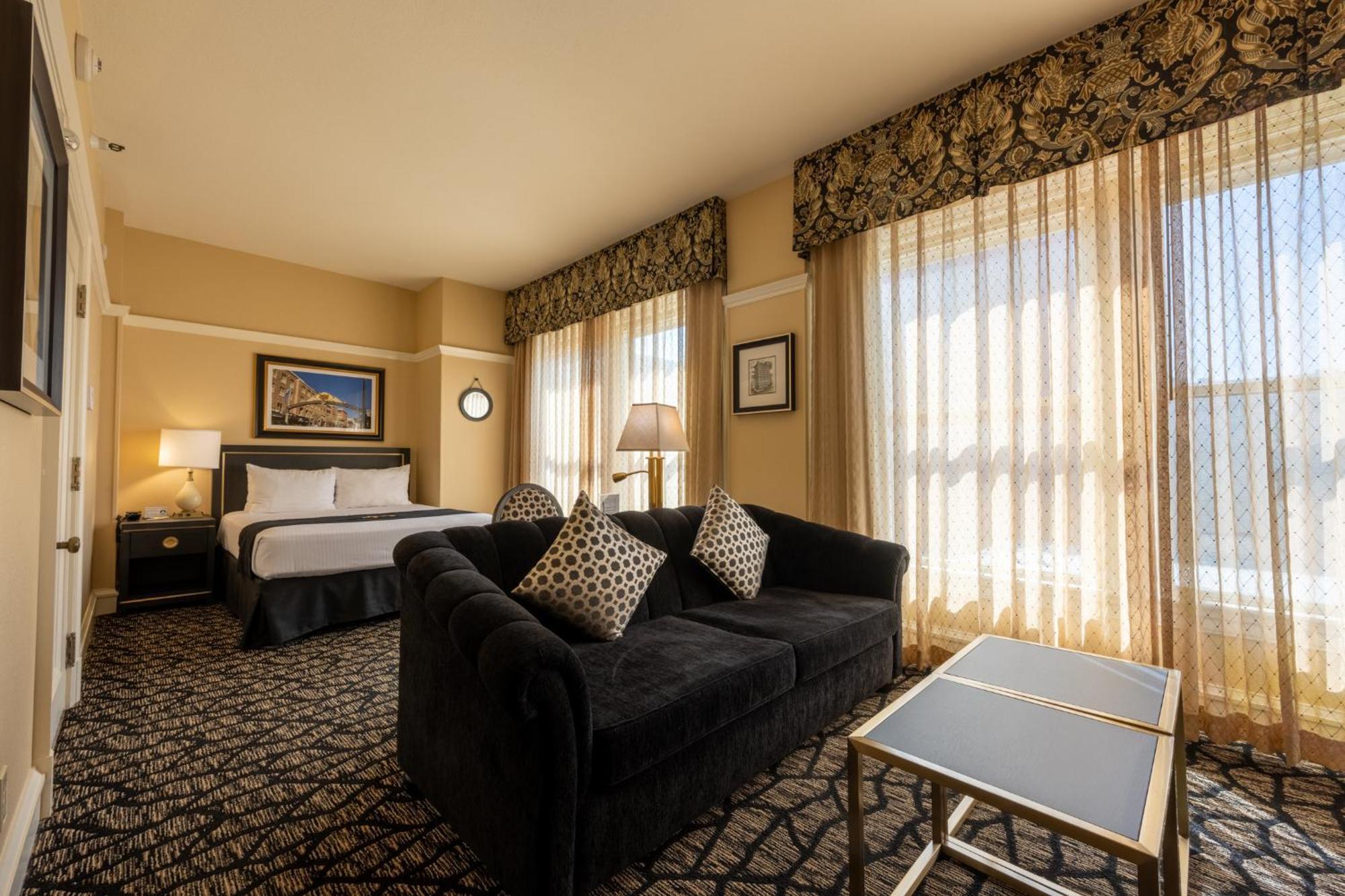 Gaslamp Plaza Suites Сан-Диего Экстерьер фото