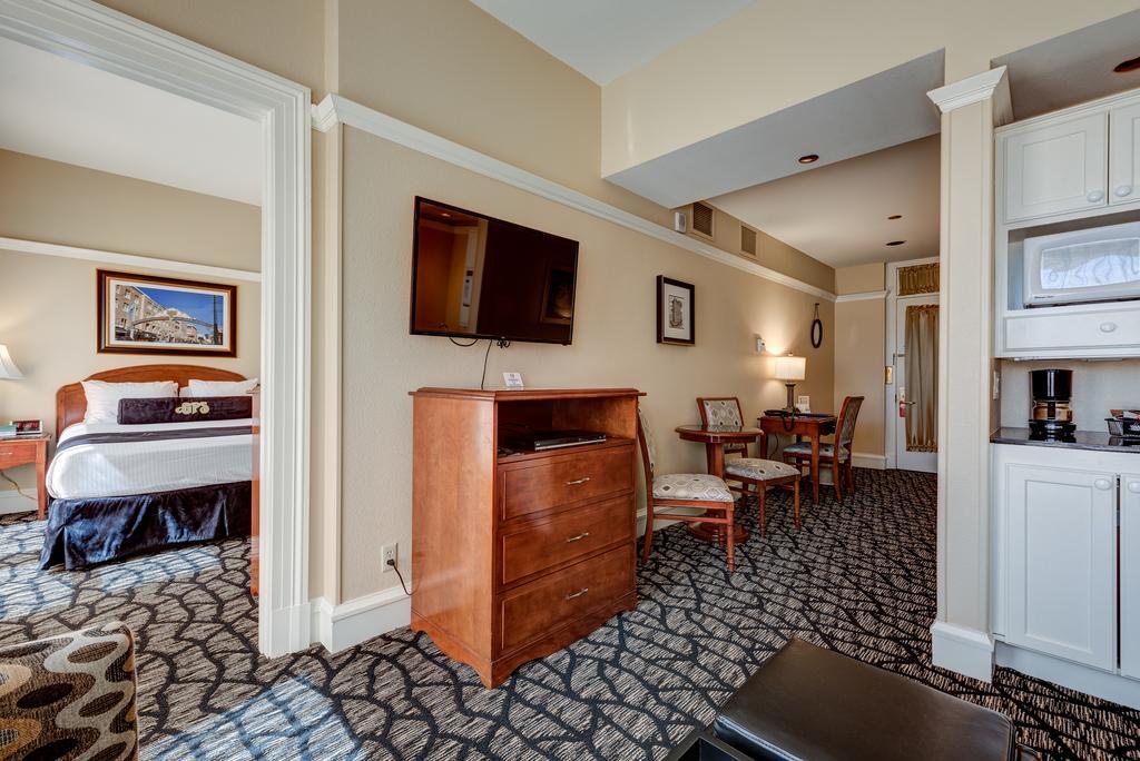 Gaslamp Plaza Suites Сан-Диего Экстерьер фото