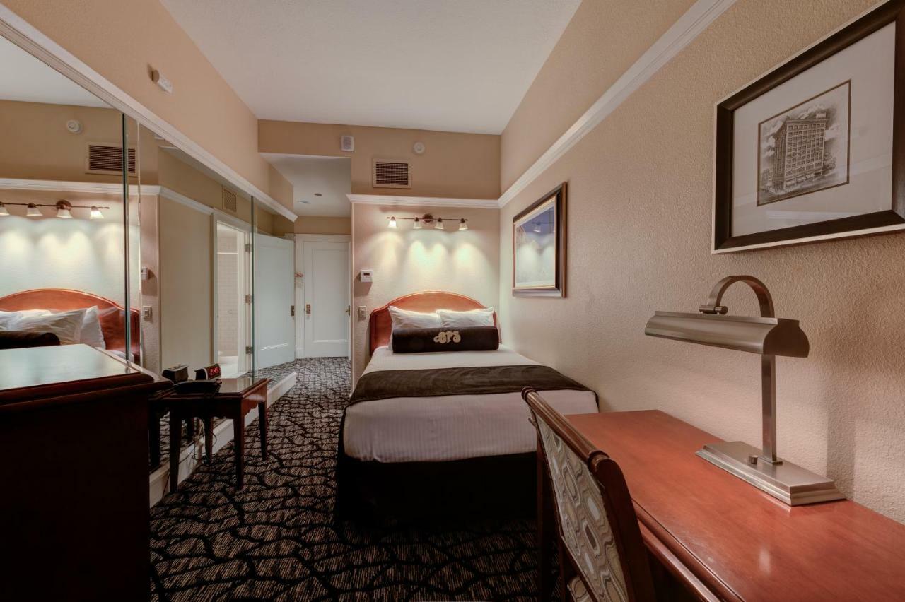Gaslamp Plaza Suites Сан-Диего Экстерьер фото