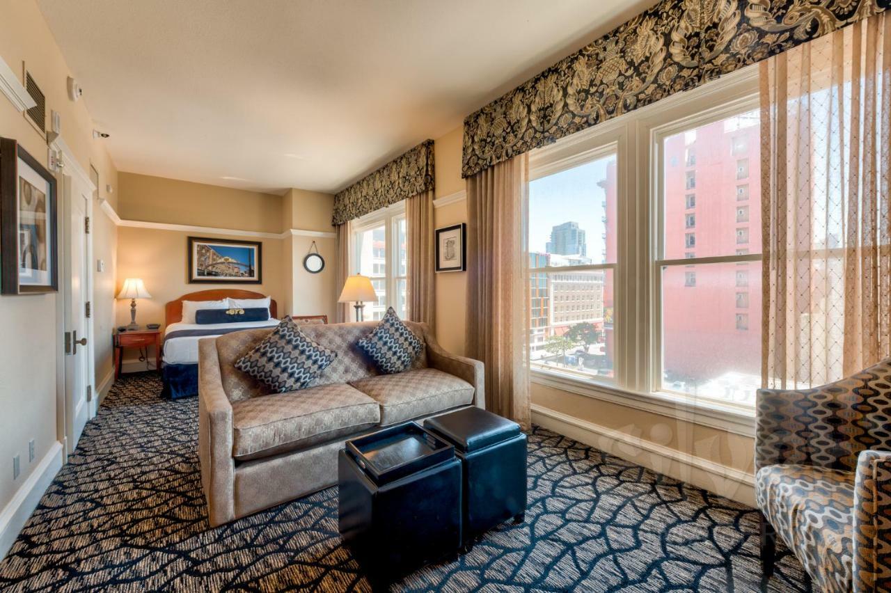 Gaslamp Plaza Suites Сан-Диего Экстерьер фото